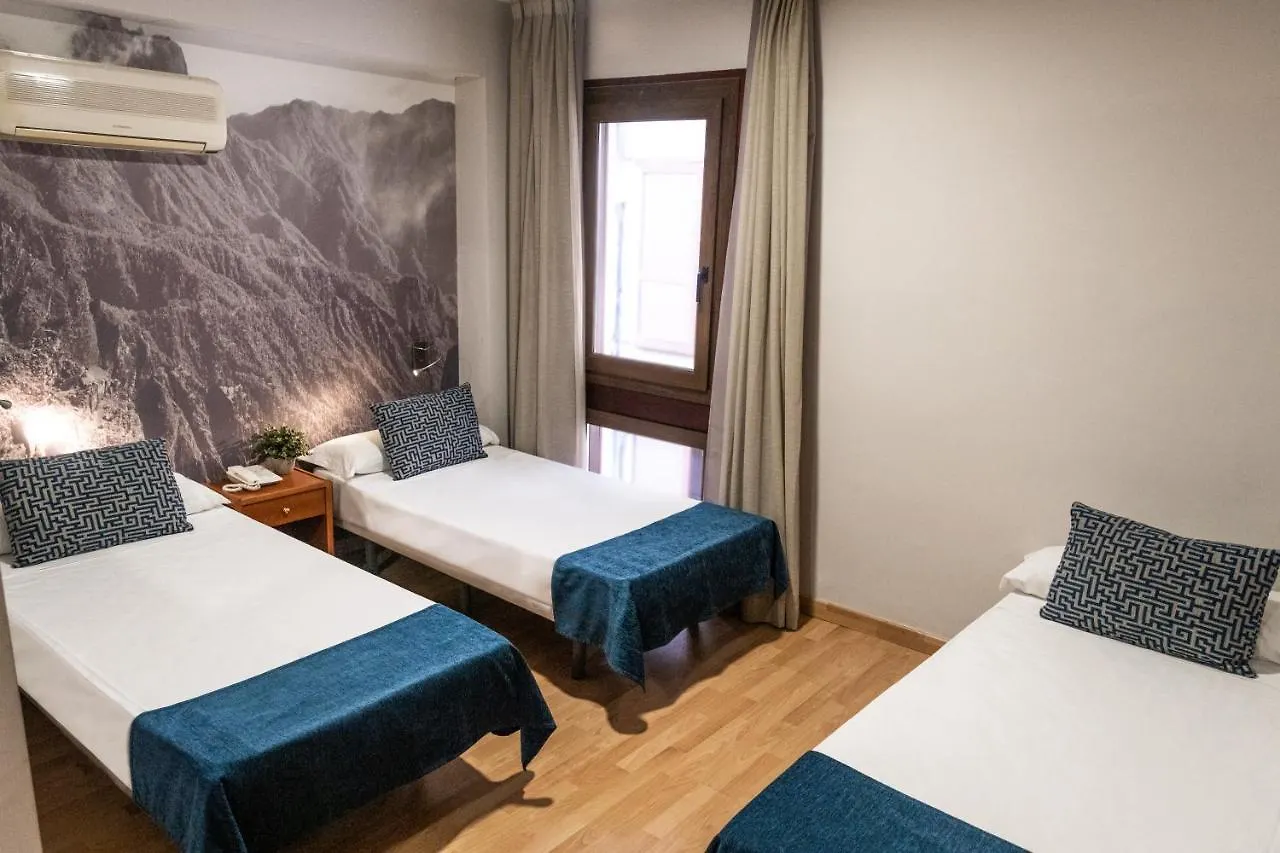 Hotel Adonis Plaza Санта-Крус-де-Тенерифе 3*,  Испания