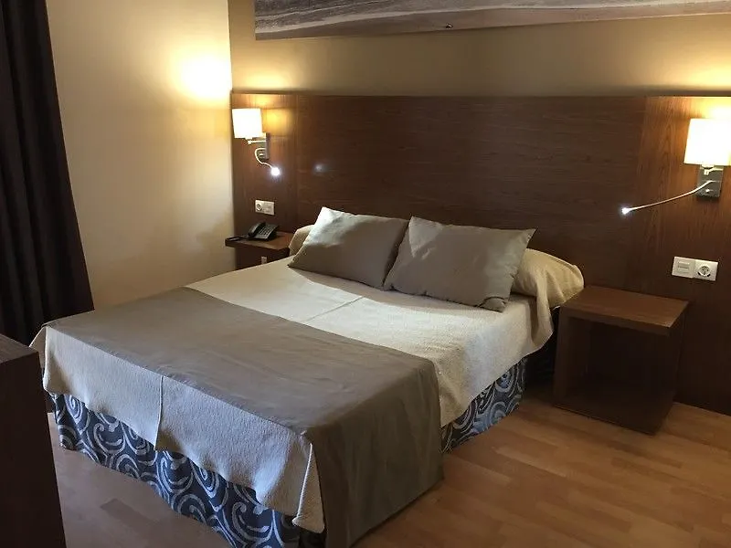 Hotel Adonis Plaza Санта-Крус-де-Тенерифе 3*,  Испания